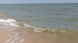 На пляжах появляются люди! 17 июня 2023. Азовское море. Погода Голубицкая, Пересыпь.