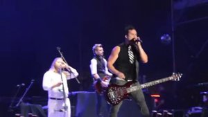 Выступление Skillet KUBANA 2013 Джон Купер загоняет про Иисуса Христа
