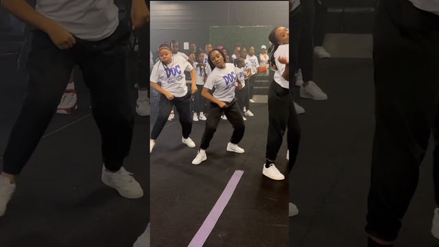 Divas of Compton straight??? #viral #video #motivation #dance I FOLLOW @TOMMYTHECLOWN ON INSTAGRAM