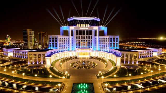 Бердымухамедов открыл в Ашхабаде фешенебельный отель "Аркадаг" смотреть онлайн