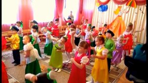 Танец в детском саду "Осень, осень, 1-2-3" с листочками (общий)