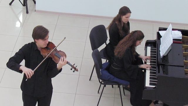 дуэт скрипки и фортепиано