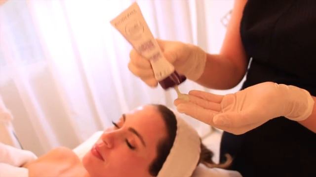 How To Care For Skin Post Procedure and Clear & Brilliant смотреть онлайн