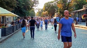 Одесса, Дерибасовская, летние развечения / Odessa, Deribasovskaya street, summer