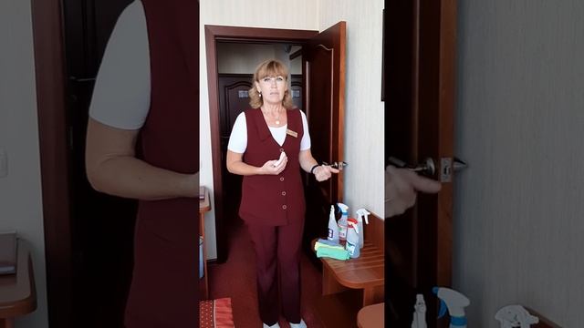 Как происходит уборка номера в отеле