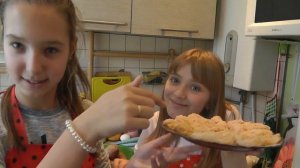 VLOG: Учимся готовить/У нас ничего не получается