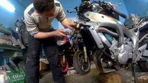 Замена подшипников рулевой колонки мотоцикла на примере Yamaha FZ6