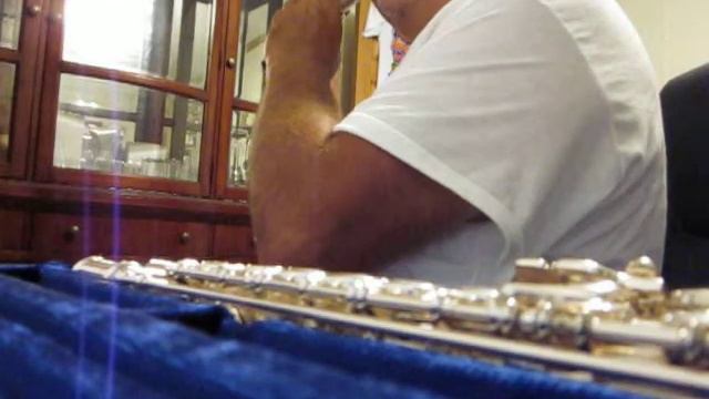 O Come, O Come, Emmanuel on Piccolo by a beginner смотреть онлайн