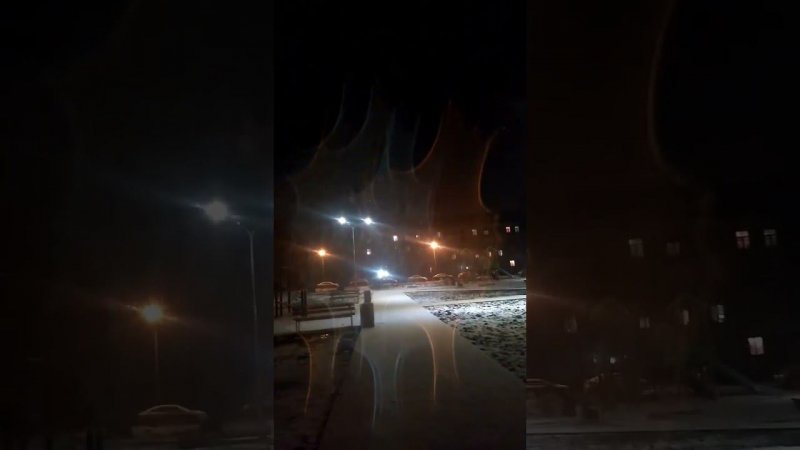 Весной Зима Заглянула на Денек