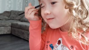 Детское видео про косметику