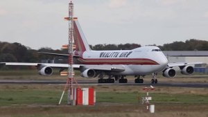 Super FAST Boeing 747 Take-off