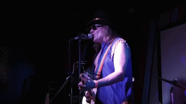 Камера-Обскура-15-Бывает-День-SRT-251122 смотреть онлайн