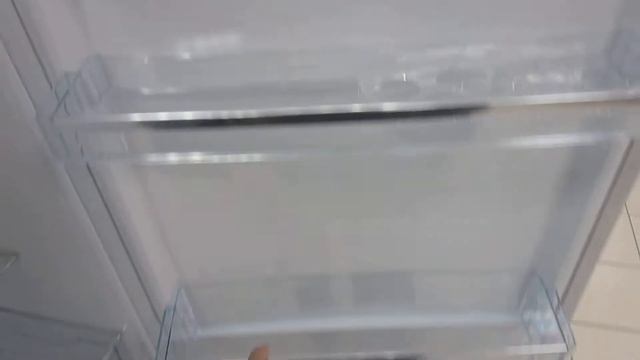 Холодильник BOSCH KGV 39XW20 R смотреть онлайн