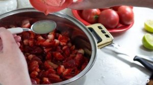 Клубничное варенье из крупной клубники
