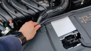 Уплотнитель под капот Renault Arkana Рено Аркана.