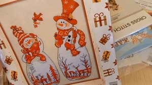 Вышивка. Обзор новогодних сюжетов. "Лавка игрушек".