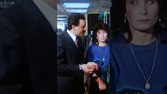 صاحب المحل وهو بيحاول يقنعك بهدوم العيد?? смотреть онлайн