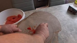Как быстро очистить и засолить икру.Самый быстрый и простой способ