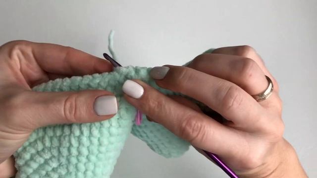 Подушка сердце крючком. Мастер-класс смотреть онлайн