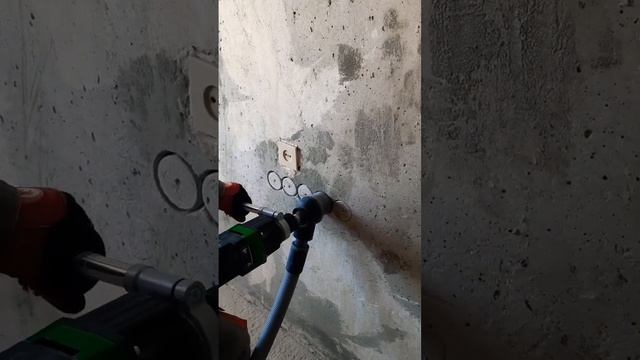 Сверлим подрозетники без пыли с пылесосом hilti в бетоне Харьков
