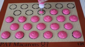 отсаживаем макаронс