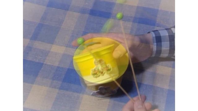 Барабан своими руками / МУЗЫКАЛЬНЫЕ ИНСТРУМЕНТЫ ДЛЯ ДЕТЕЙ / ПОДЕЛКА В ДЕТСКИЙ САД / DIY / HANDMADE смотреть онлайн