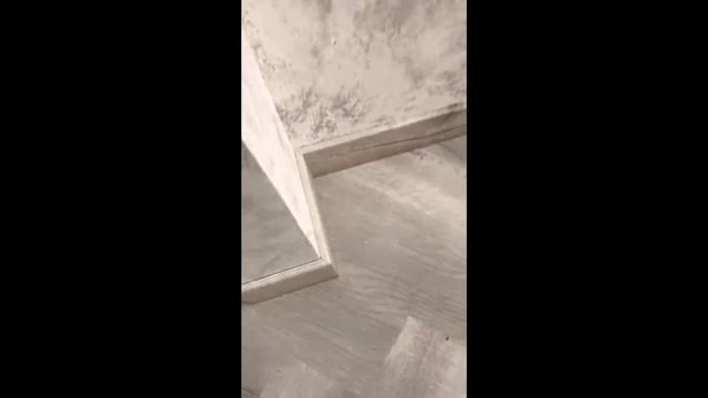 кварцвиниловая елка и кварцевый плинтус