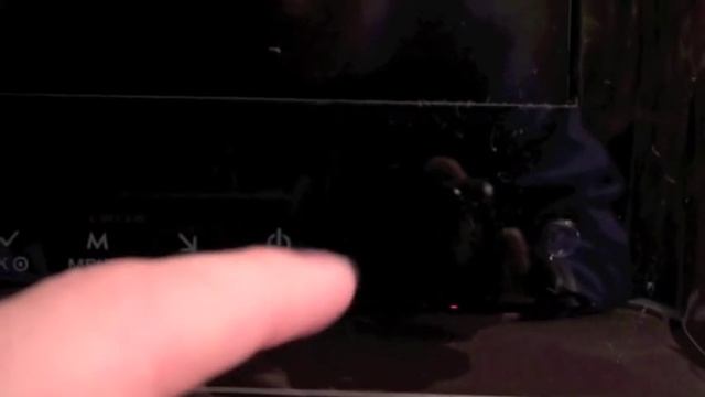 LG 22LE5500 Full HD Edge LED Backlit LCD TV Hands on video review (part 1) смотреть онлайн