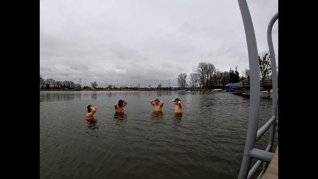 Тренировка перед сном и моржевания 1-2 раза в неделю. 10+ месяцев тренировок Street Workout. смотреть онлайн