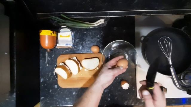 Бутерброды горячие на сковороде . Вкуснейшее блюдо на завтрак. Быстро вкусно доступно.