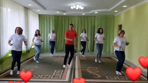 танец воспитатель