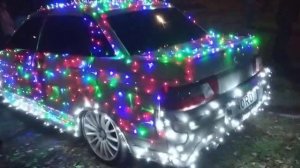 Гирлянда на машине. Павлоград 31.12.2020 ПЗТО.