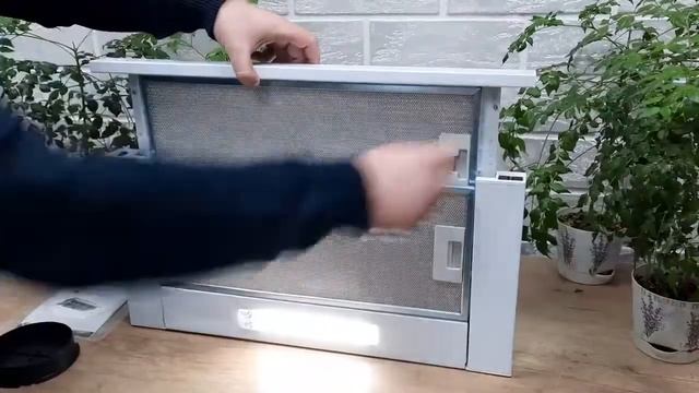 SCHTOFF STRELKA 60 WHITE - вытяжка-телескоп по доступной цене. Работает надёжно, служит долго. Обзо смотреть онлайн