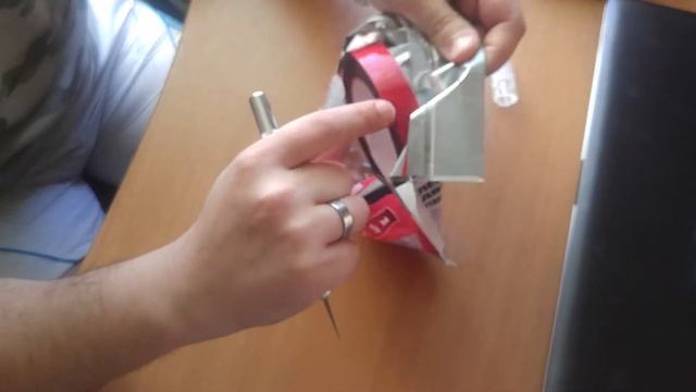 Нож и двух сторонний скотч фирмы MATRIX смотреть онлайн