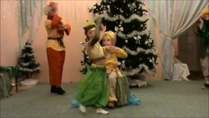 Новогодний цирк - факир и змея (старшая группа)