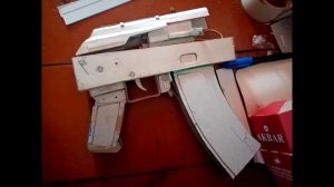 МАКЕТ АВТОМАТА АКС 74 У ИЗ БУМАГИ И КАРТОНА