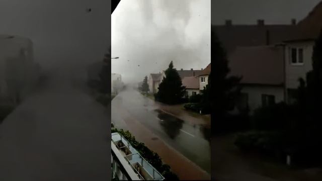 торнадо