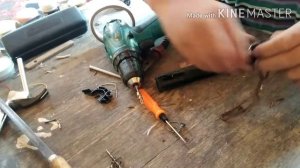 как сделать нунчаки своими руками из хлама :);).