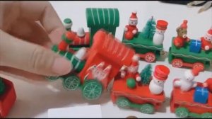 Игрушка новогодний поезд. Подарок рождественский поезд.