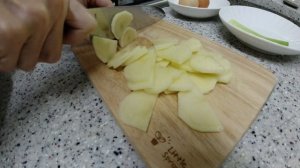 Суп из яиц и картофеля 계란국