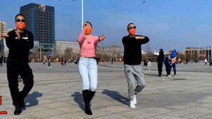 ♫ ♪ ? Несравненная ?? ЦинЦин??танцует с ?Дядей Ши ? под Secret Service ?️ Flash In The Night ♪ ? ??