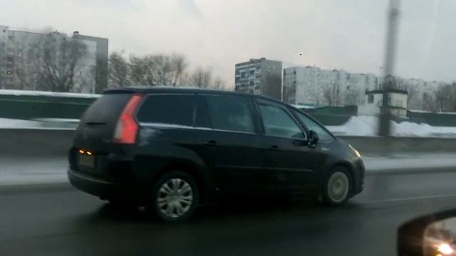 МКАД ,задние колеса заблокированы ,120 км/ч смотреть онлайн