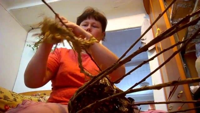 Плетём корзины для петуньи и цветов.