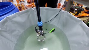 Видео тест RedVerg RD SPS400 5 как работает дренажный водяной насос с поплавком
