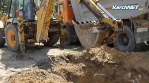 Керчь- Установка дренажных колодцев по ул. Бувина.mp4