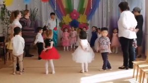 Танец  "Ласковая  песенка ".