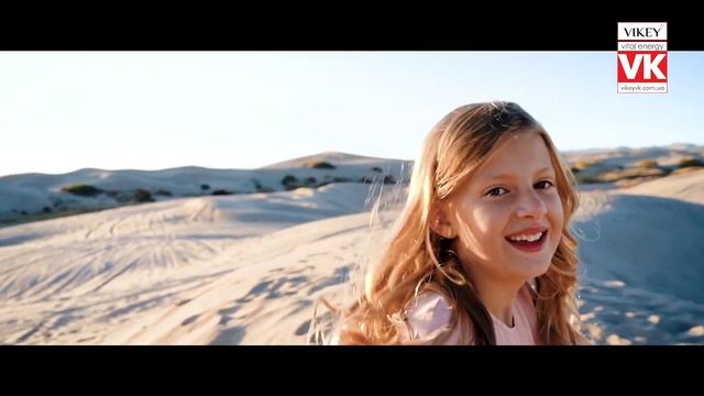 Стихи "А что нам людям для счастья нужно", стих читает В.Корженевский, стихотворение М. Бойковой смотреть онлайн