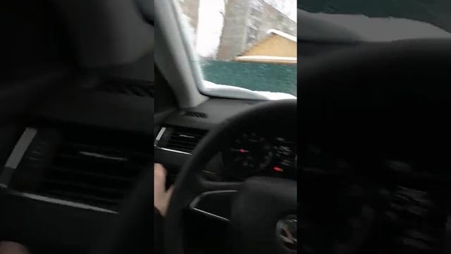 Шкода октавия а7 2014год. Проблема освещения в автоматическом режиме. Решение в моем случае. смотреть онлайн