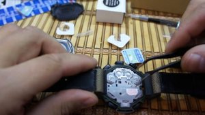 Замена батареек в Casio Pro Trek PRG-40 ( модуль 2272).