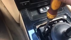 Переключить на нейтральный  АКПП BMW е 60